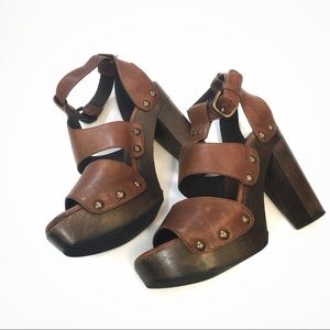 Stuart Weitzman Tan Leather Platform Clogs